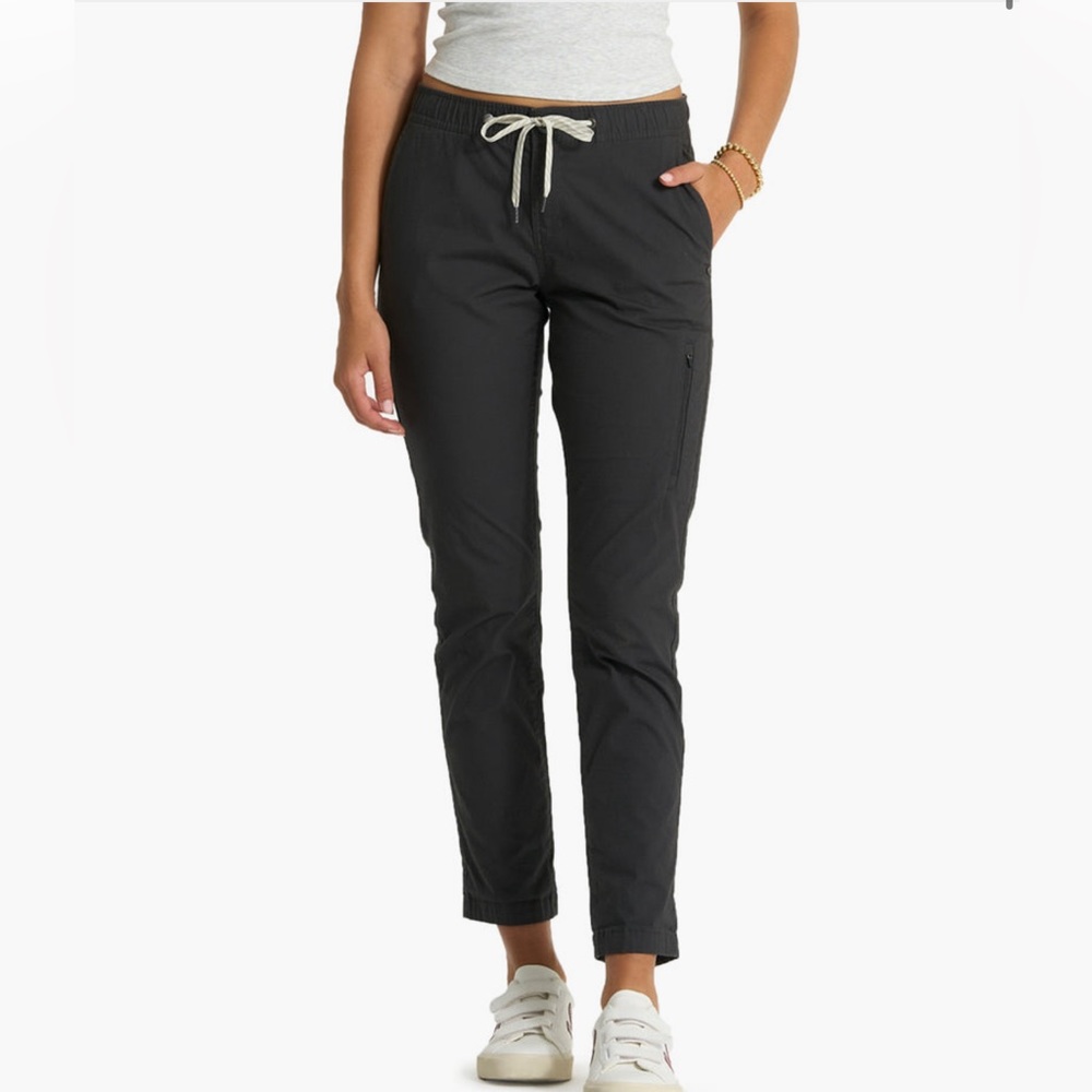 Vuori Ripstop pant in charcoal. Never worn but tag fell off (still have tag)